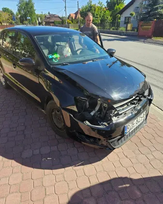 samochody osobowe Volkswagen Polo cena 8000 przebieg: 17000, rok produkcji 2009 z Chojnów